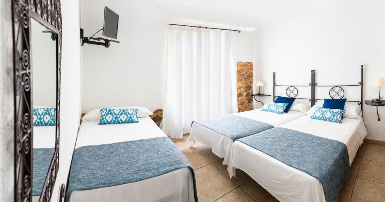 Hostal Tres Molins Jesus Pobre ภายนอก รูปภาพ
