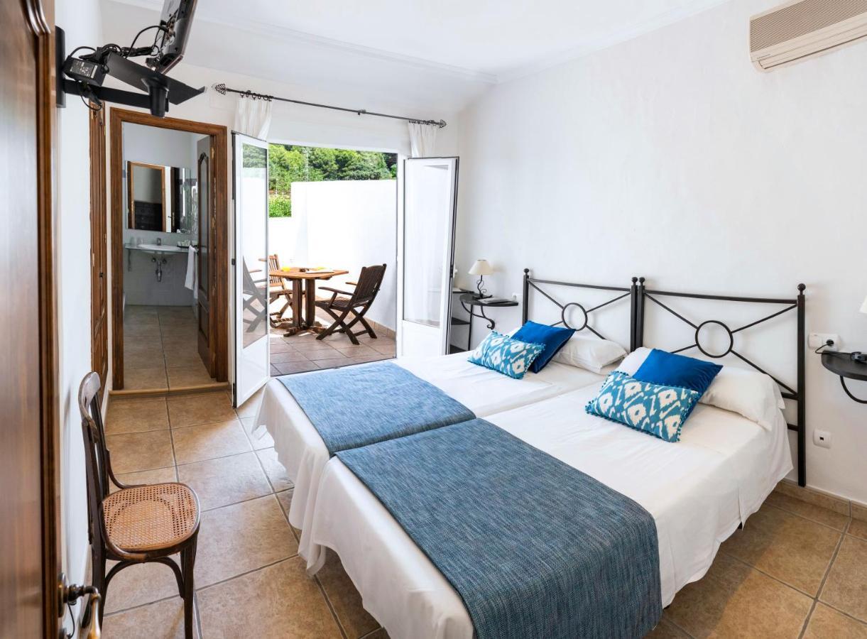 Hostal Tres Molins Jesus Pobre ภายนอก รูปภาพ