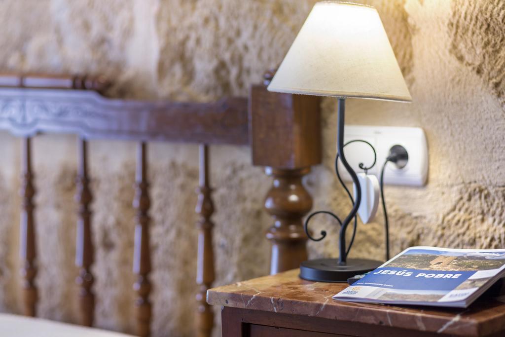 Hostal Tres Molins Jesus Pobre ภายนอก รูปภาพ